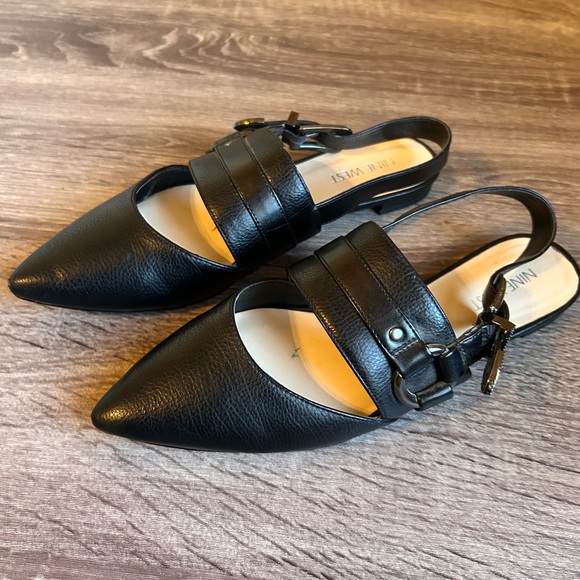 Nine West Black Pointed Toe Slingback Flats,
Size 7 - Picture 3 of 5